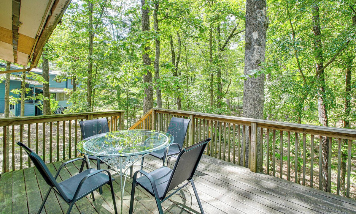 Hot Springs Village Cottage | 1/2 Mi to Desoto Lake: Hot Springs Village Home