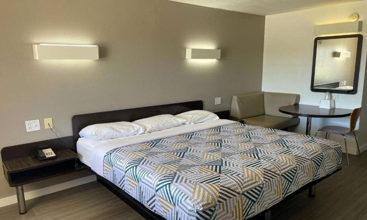 Wichita Falls Apartment | 1 King Bed | Non-Smoking