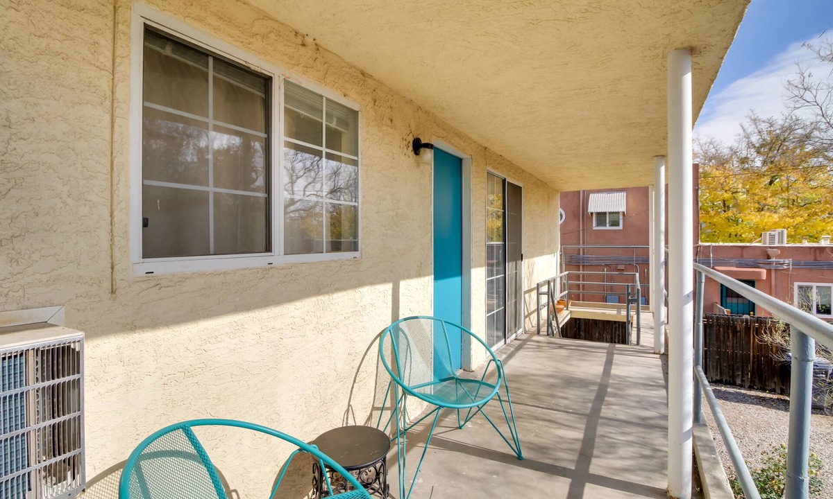 Raynolds Addition Apartment | < 1 Mi to Downtown: Cozy Albuquerque Apartment