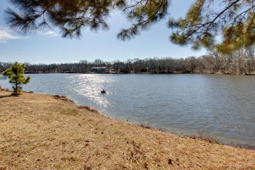 Yantis House | < 1 Mi to Lake Fork: ‘Appy Haven’ in Yantis