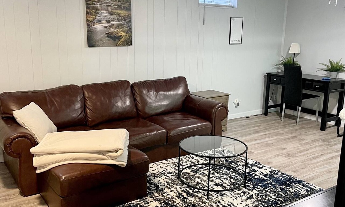 Dupont Apartment | 12 min to Downtown! Child&Pet Friendly , Fully Stocked Kitchen, W/, Back
