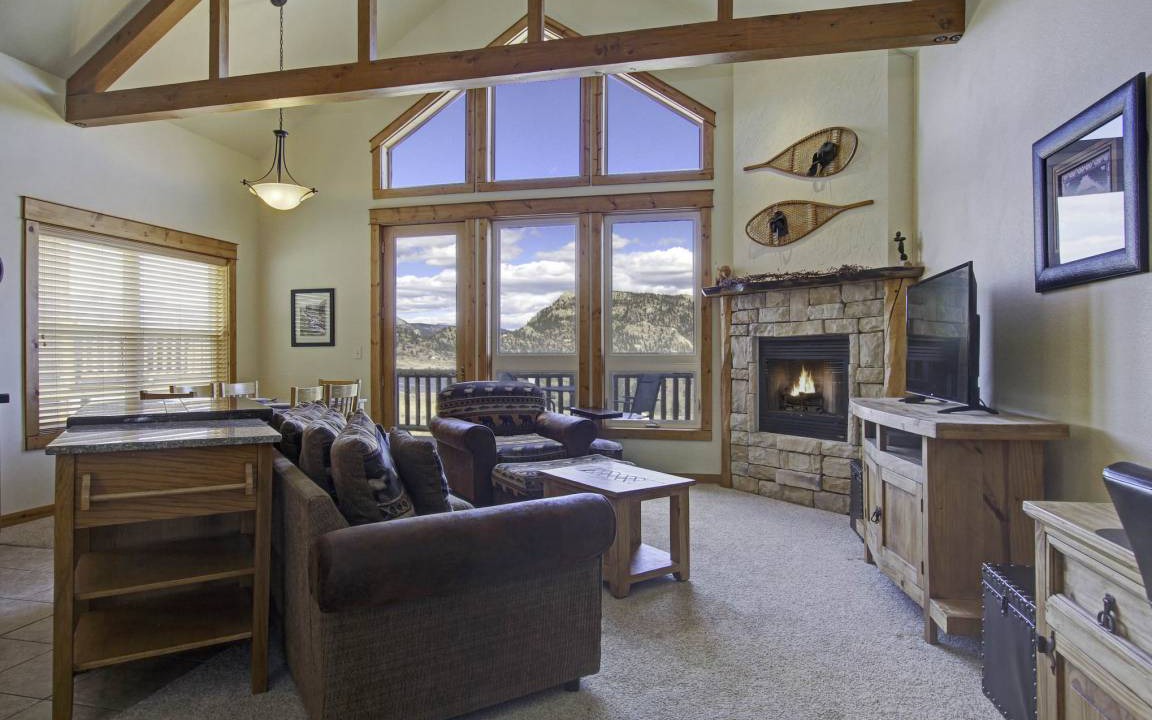 Estes Park Condo | 140 m² Condo ∙ 2 bedrooms ∙ 6 guests