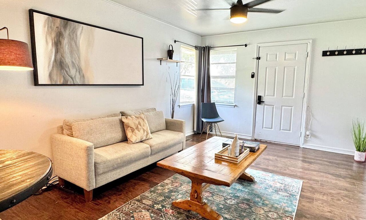 Central Oklahoma City Apartment | 1BR built for OKC relocations and transitions — settle in for a month or more #37A