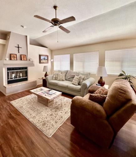 Mesilla Park House | 2 bd, 2bth near NMSU and Memorial Medical Center