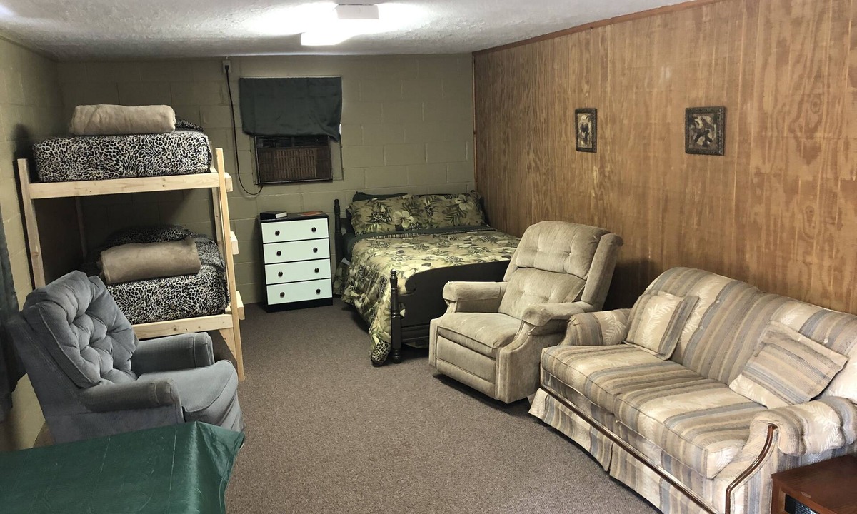 Board Camp Apartment | #2 Farm Charm Kitchenette near Wolf Pen trails, alcohol/smoke-free environment