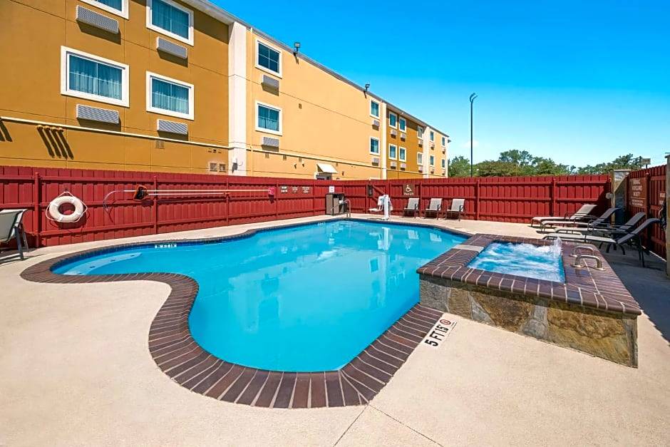 San Angelo Hotel | 2-Star Hotel ∙ Best Western North Bryant Inn