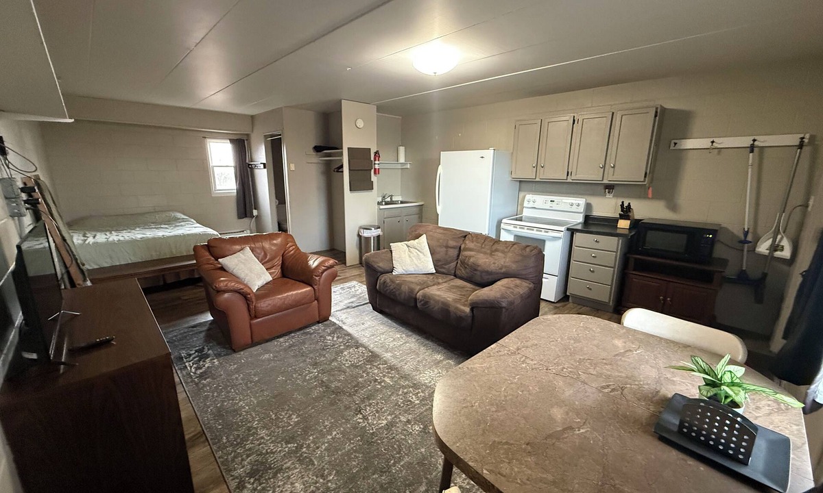 Sheldon Apartment | #2 Studio apartment with AC in Sheldon