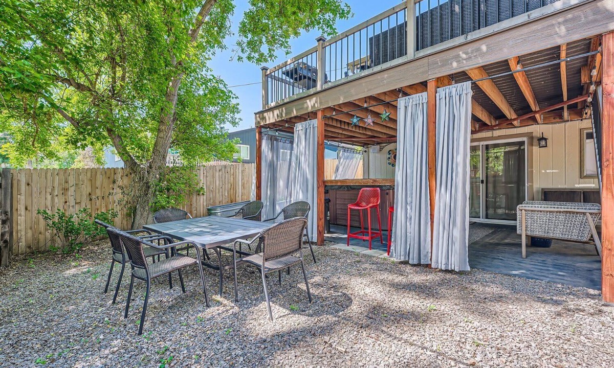 Scenic Heights Apartment | 2BR Wellness Retreat in Arvada | Cold Plunge