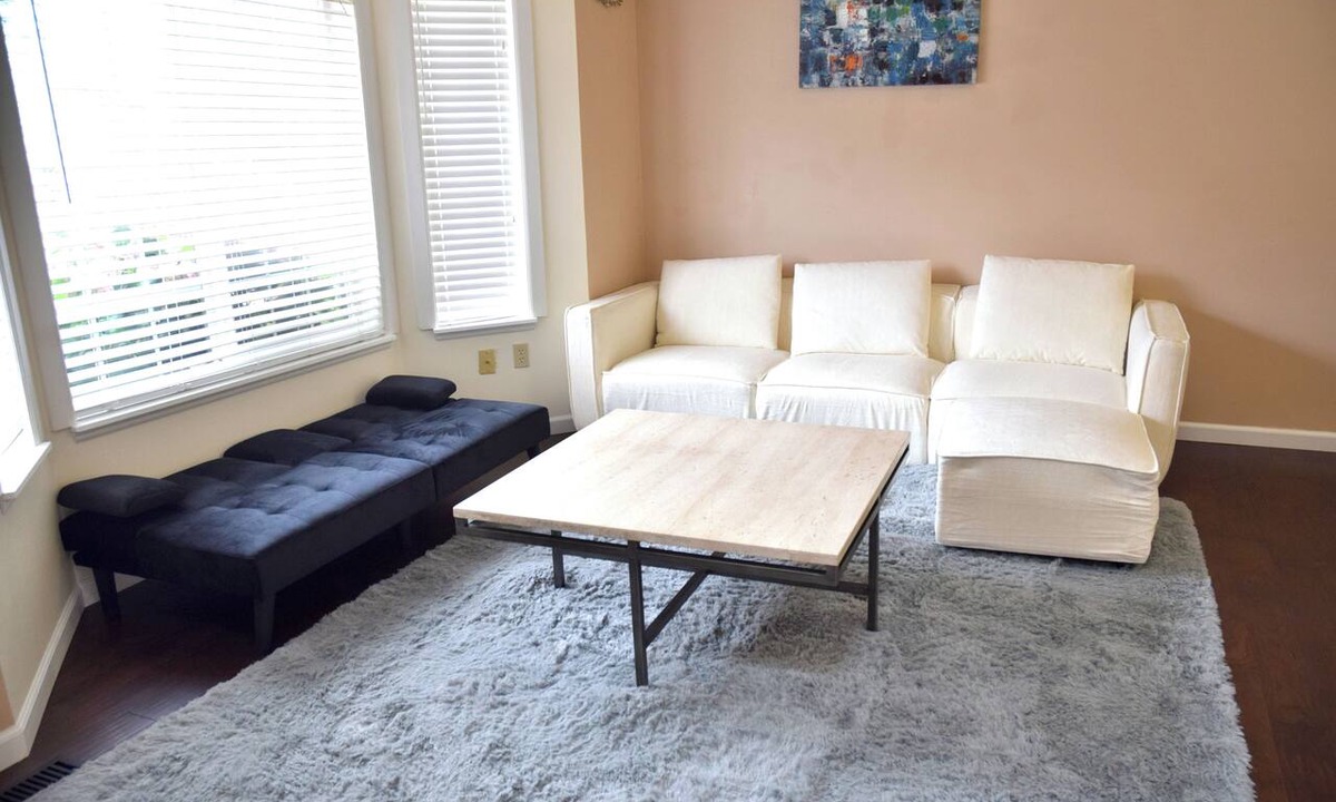 Federal Way House | 3-bedroom house in wonderful Federal Way with AC for relaxing stays