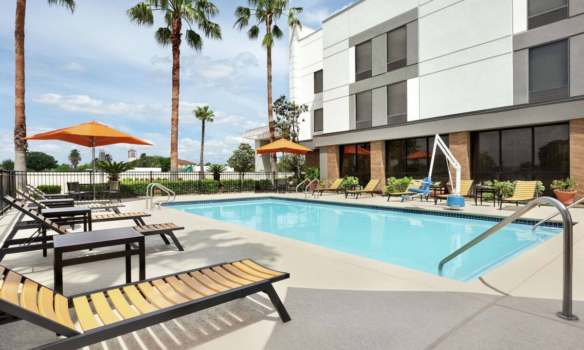 US 290 Hotel | 3 Pet-Friendly & Welcoming Rooms Near Texas Golf Studio – 6.5 Miles Away