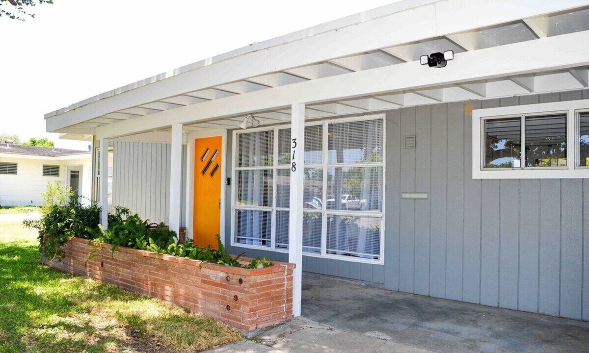 Bay Area House | 3BDR+Central+Yard+BBQ+LamarPark+Extd Stays