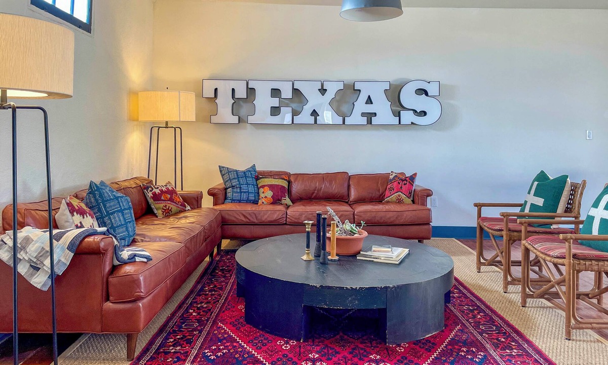 Fort Davis Apartment | 4 Mi to Davis Mountains State Park: Family Retreat