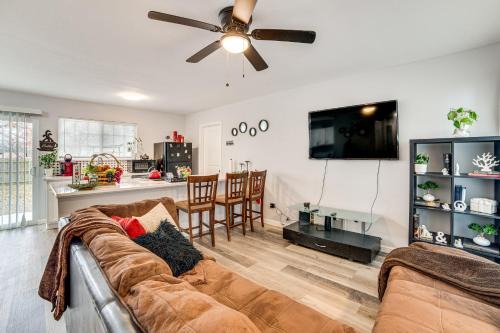 Cedar Hill House | 4 Mi to Joe Pool Lake! Cedar Hill Family Haven