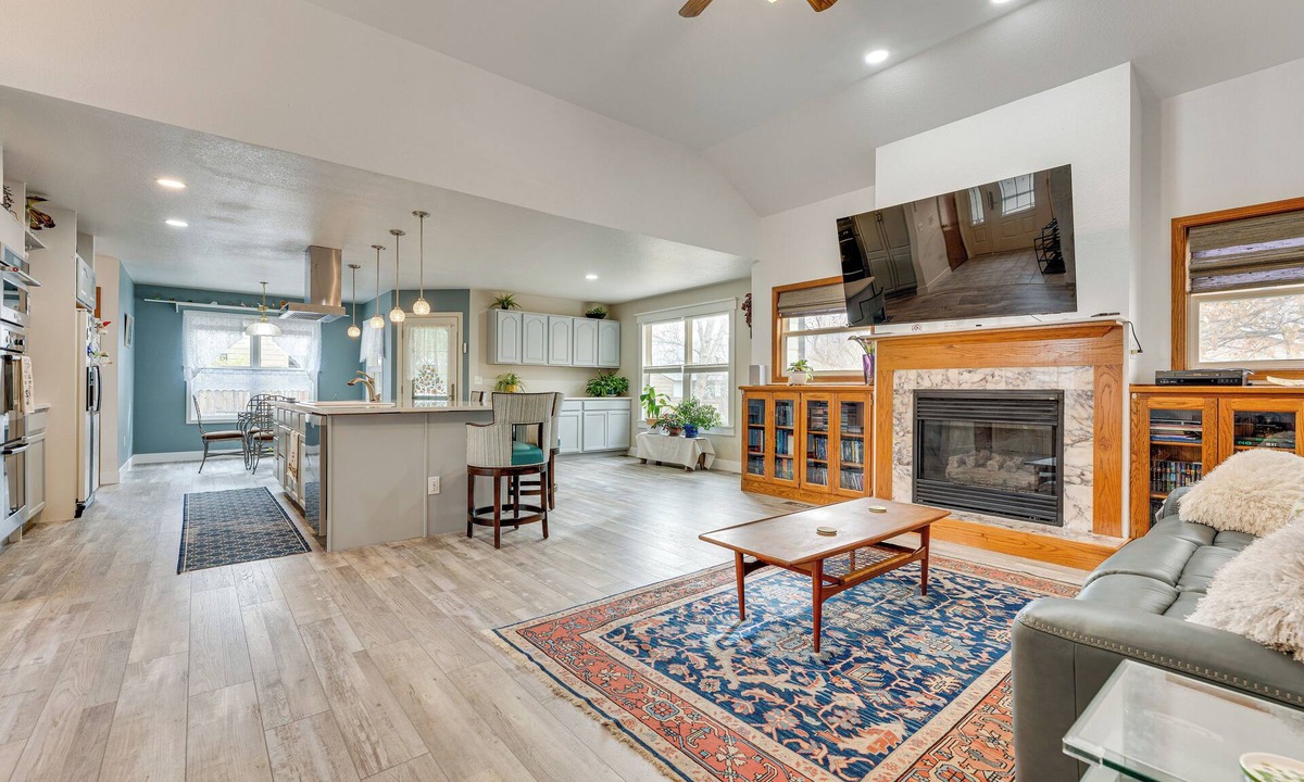 Berthoud House | 4 Mi to TPC Colorado: Dog-Friendly Gem in Berthoud