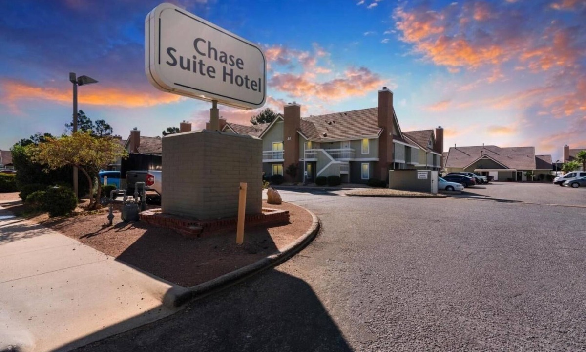 Biggs Field Hotel | 4 Two-Bedroom Suites! Swimming Pool, Pet-Friendly, Free Parking and Breakfast!