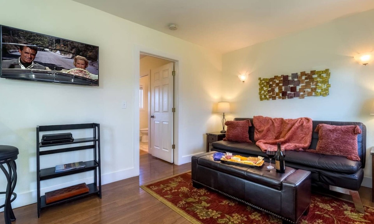 Walla Walla House | 412 Minute Place - In the Heart of Walla Walla