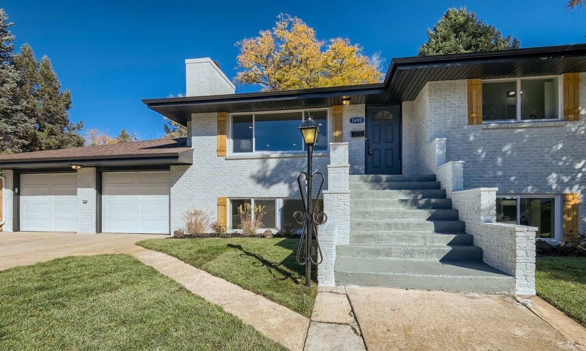 Louisville House | 5 Bedroom House | Walkable to Historic Louisville