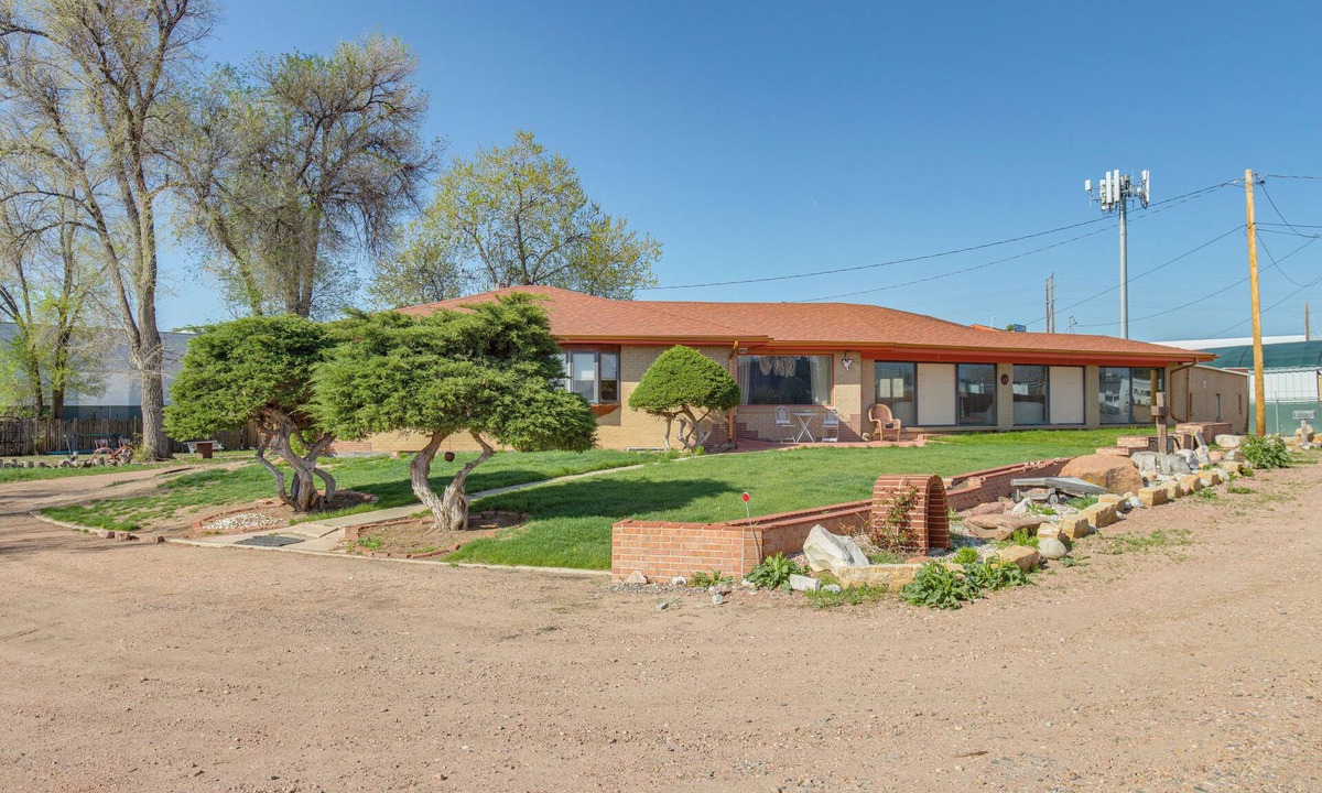 Twin Lakes House | 5 Mi to Dtwn Denver: Pet-Friendly Home w/Patio