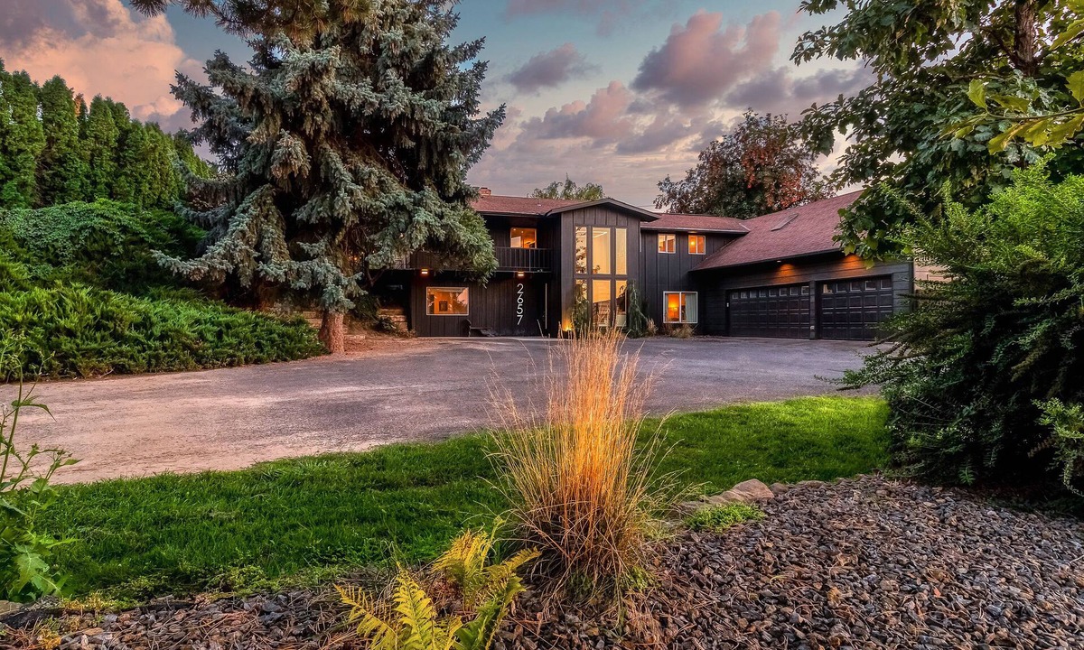 Walla Walla House | 5b/4bath w/Hot tub in Walla Walla Valley!