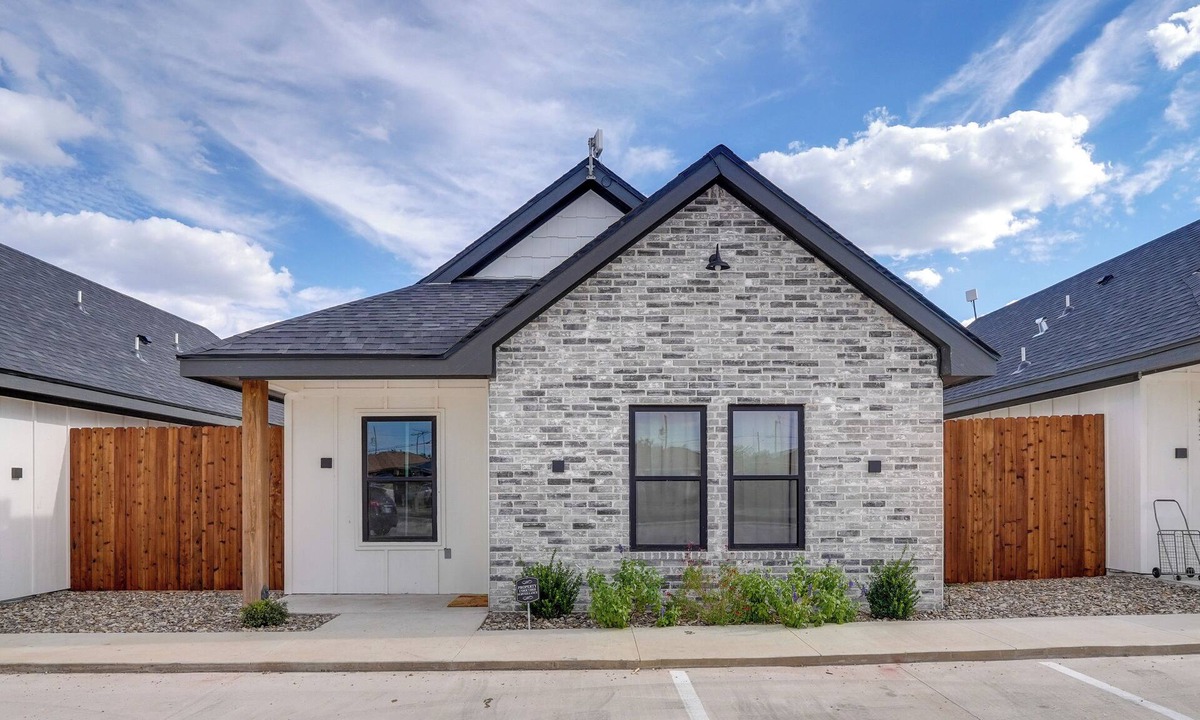 San Angelo House | 7 Mi to AFB: Central & Modern San Angelo Home