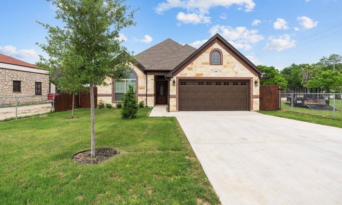 Fort Worth House | 7 min to Stockyards: Spacious, Cozy & Stylish Home