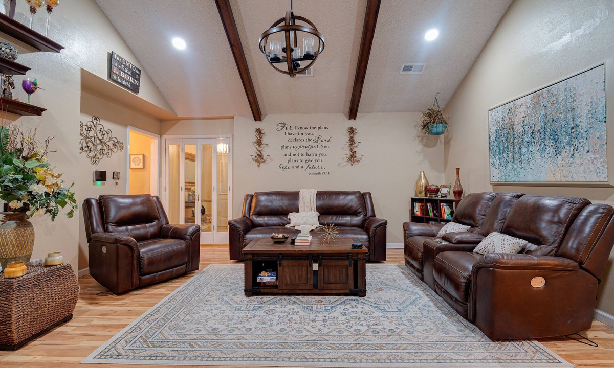 Broadmoor House | A Place to Remember - Glenwild Drive