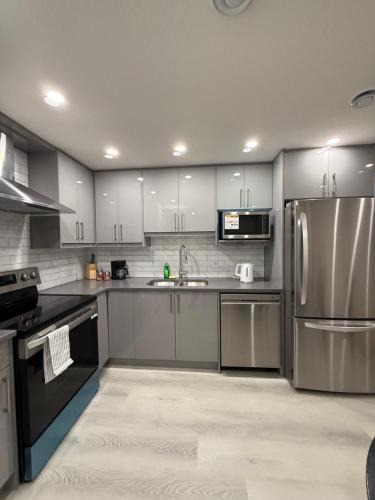 Calgary House | A Quiet Cozy Stay