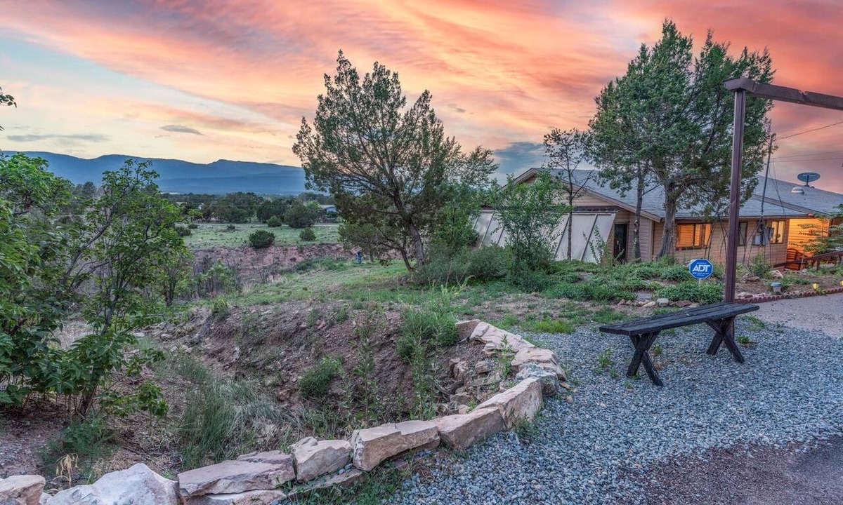 Sandia Knolls House | Albuquerque East Mountains