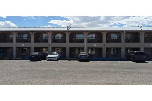 Trumbull Village Hotel | Albuquerque Inn Near Airport I 40