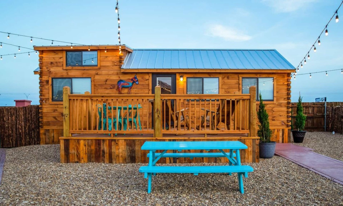 Amarillo Cabin | Amarillo by Morning