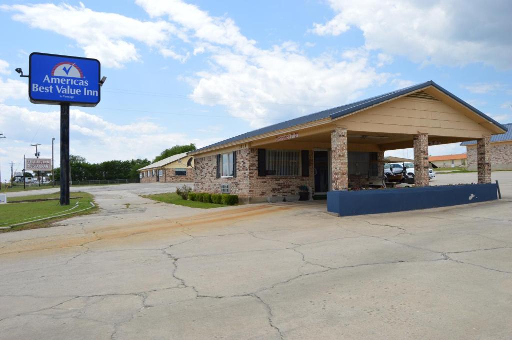 Gainesville Hotel | Americas Best Value Inn Gainesville TX