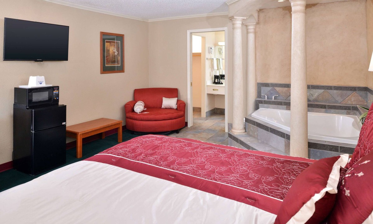 Lubbock Hotel | Americas Best Value Inn Lubbock E