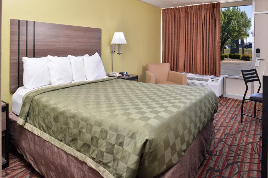 West Monroe Hotel | Americas Best Value Inn West Monroe