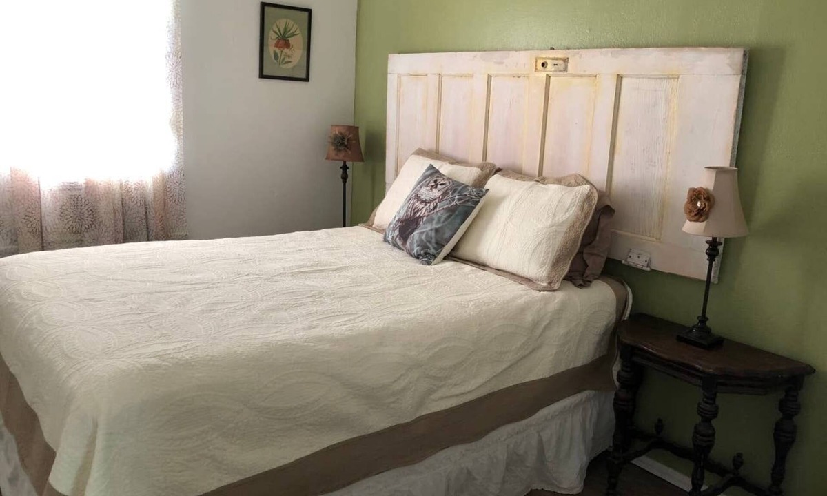 San Saba House | Antelope Horn Suite @ Wildflower Lodge