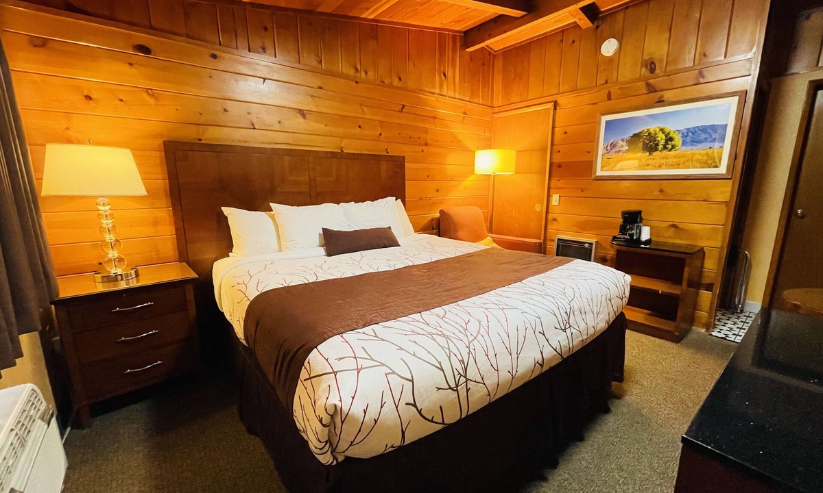 Chelan Hotel | Apple Inn Motel