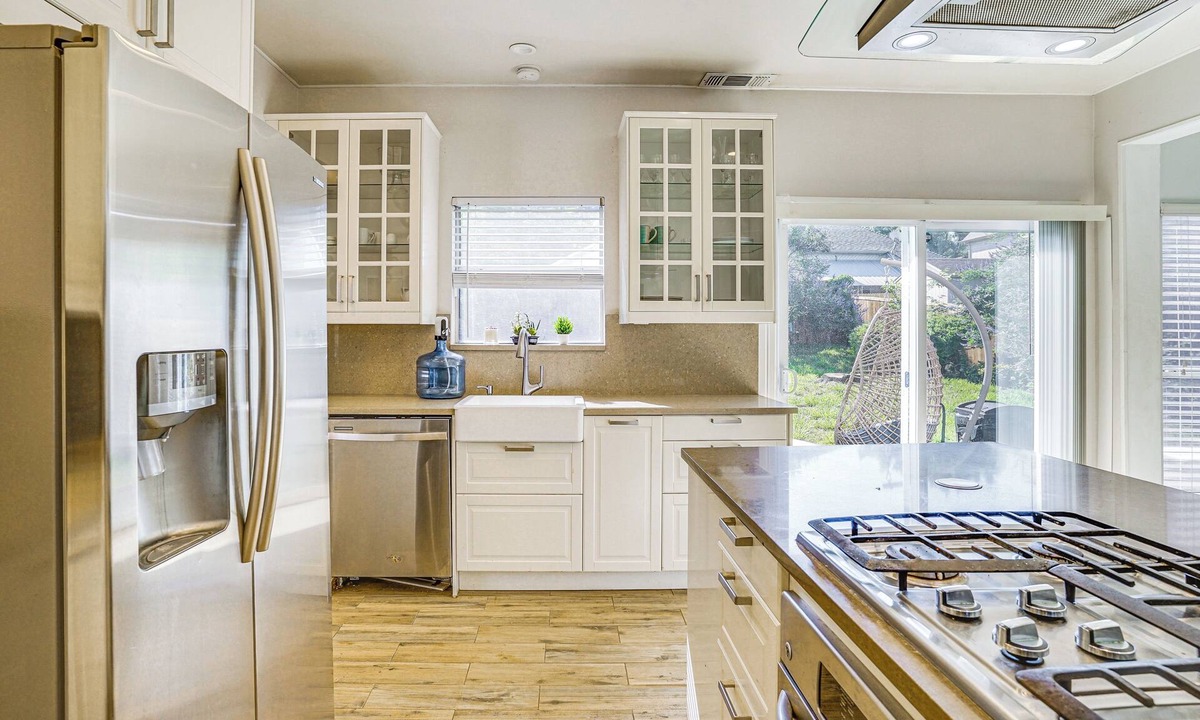 South Arlington Cottage | Arlington Home: Pool Oasis Near At&t Stadium