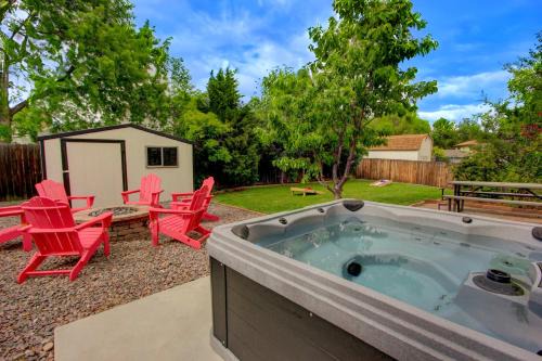 Ralston Valley House | Arvada Getaway-Hot Tub Game Room & Entertainment