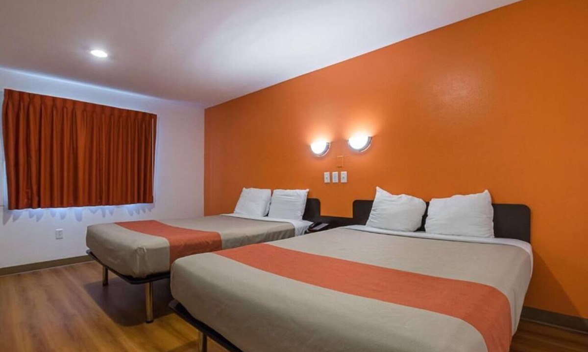 Marshalltown Hotel | Atlantic Inn Marshalltown Iowa