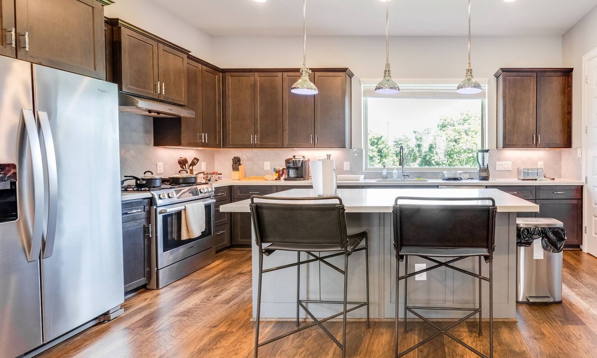 Midtown House | Attractive Midtown House 3BR 3.5BA by RedAwning