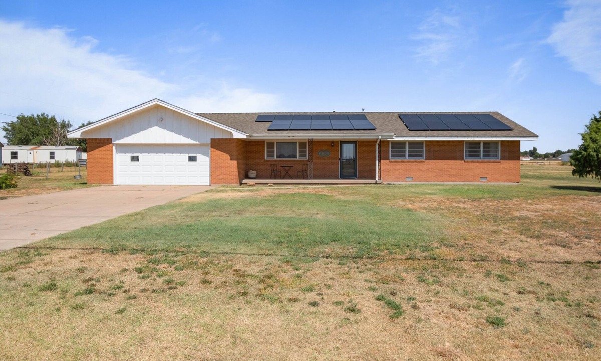 Amarillo House | Authentic 1948 Texas Farmhouse 2 Acres 15 Min to Palo Duro Canyon & Amarillo