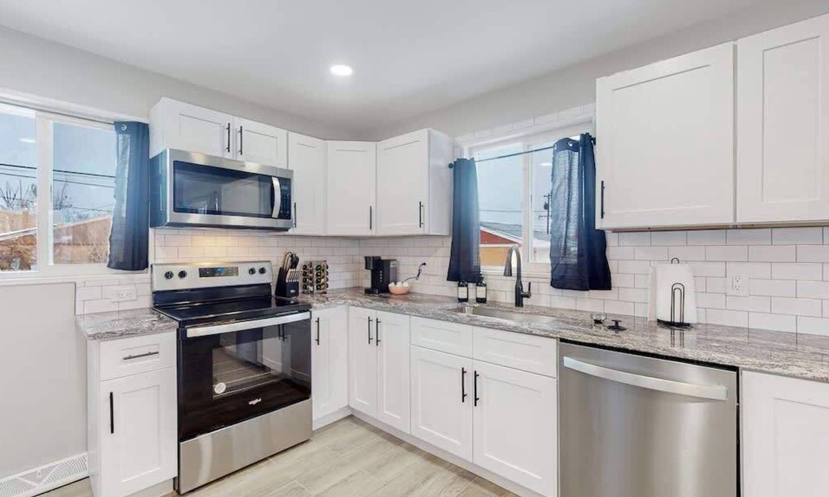 Twin Lakes House | Awesome Two Bedroom Family Upper Unit in Denver