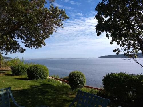 Sequim House | Bay View Horizon Waterfront Family Friendly