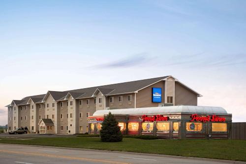 Fremont Hotel | Baymont by Wyndham Fremont