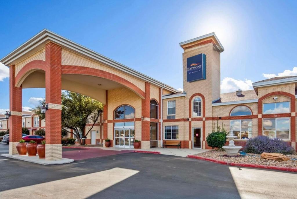 Lubbock Hotel | Baymont by Wyndham Lubbock