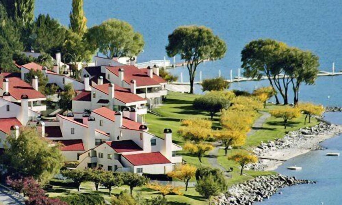 Chelan Apartment | Beautiful 1 bedroom unit at resort, sleeps 6