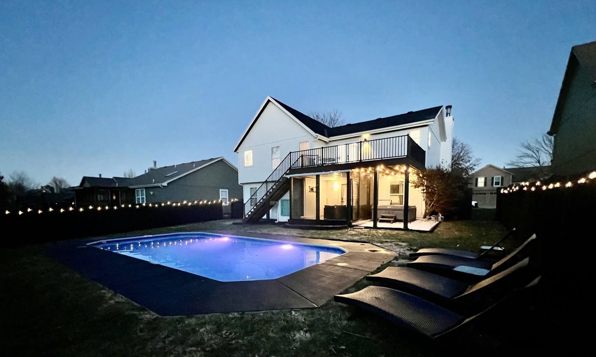 Olathe House | Beautiful and comfortable home 25 minutes from Kansas City downtown