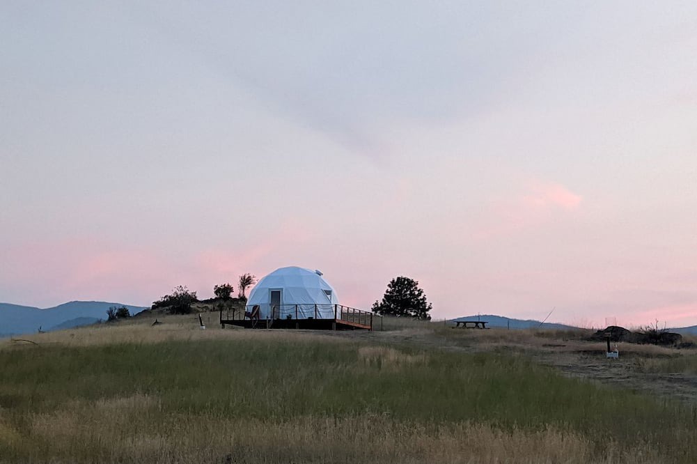 Plains RV Rental | Beautiful Dome for a Romantic Glamping Escape with Breathtaking Views in Montana