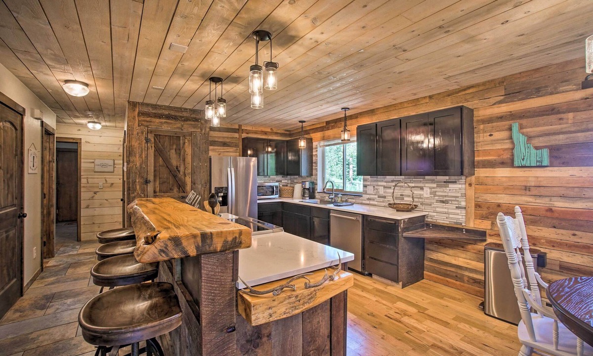 McCall Cottage | Beautiful Mccall Cabin: Perfect for Families!