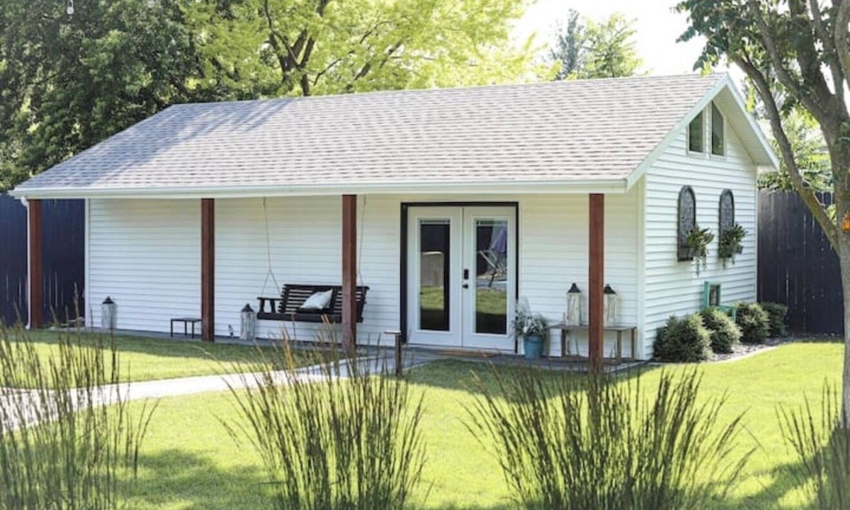 Grand Island Apartment | Beautiful studio with AC in delightful Grand Island