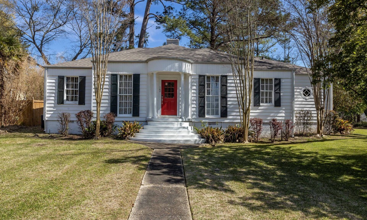 Greater Belhaven House | Belhaven Charmer!